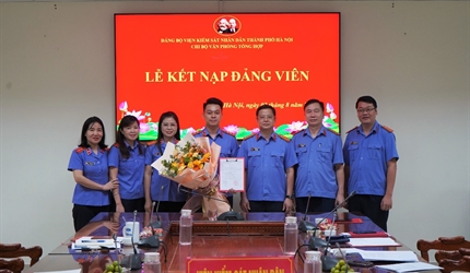 Chi bộ Văn phòng tổng hợp - Viện KSND thành phố Hà Nội tổ chức Lễ kết...
